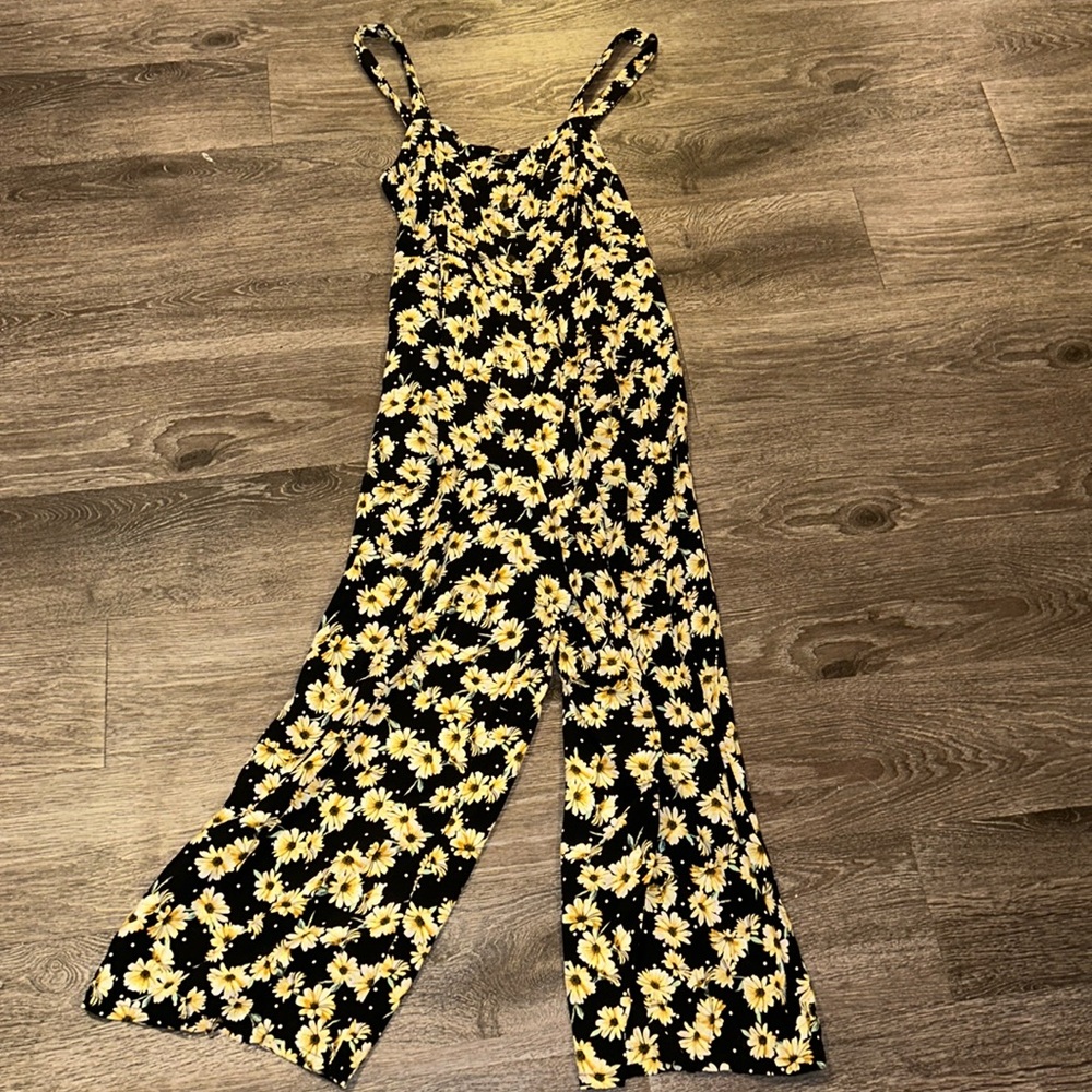 Flower jumpsuit from target so cute!!